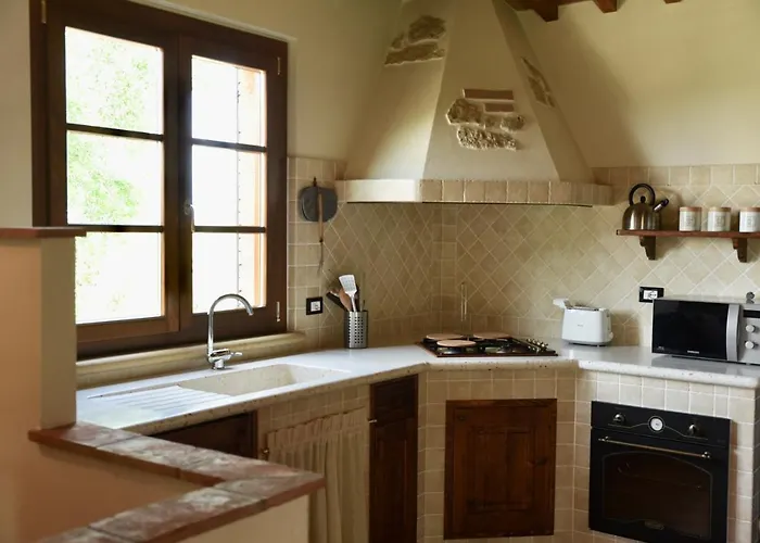 Case&colline Eliso *